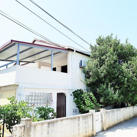 Dalmatino Apartmani 维尔 外观 照片