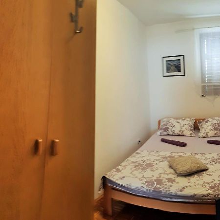 Dalmatino Apartmani 维尔 外观 照片