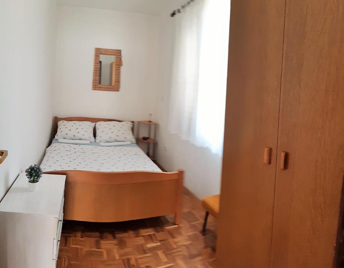 Dalmatino Apartmani 维尔 外观 照片
