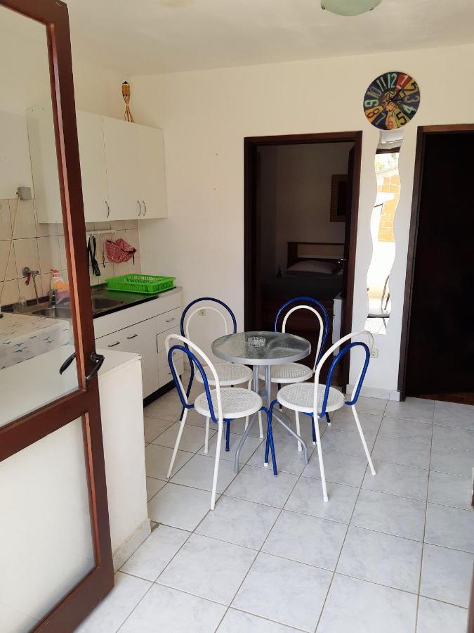 Dalmatino Apartmani 维尔 外观 照片