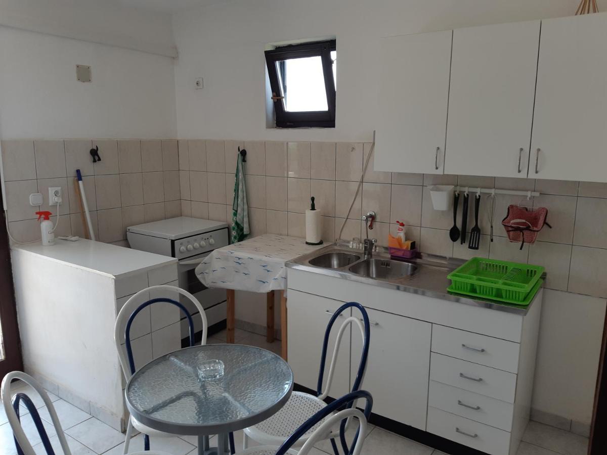 Dalmatino Apartmani 维尔 外观 照片