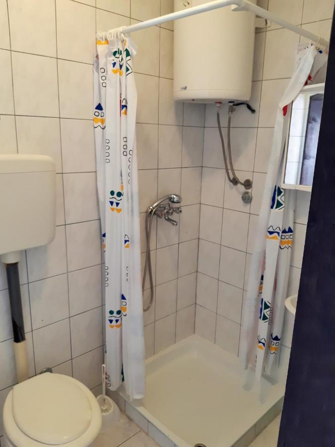 Dalmatino Apartmani 维尔 外观 照片