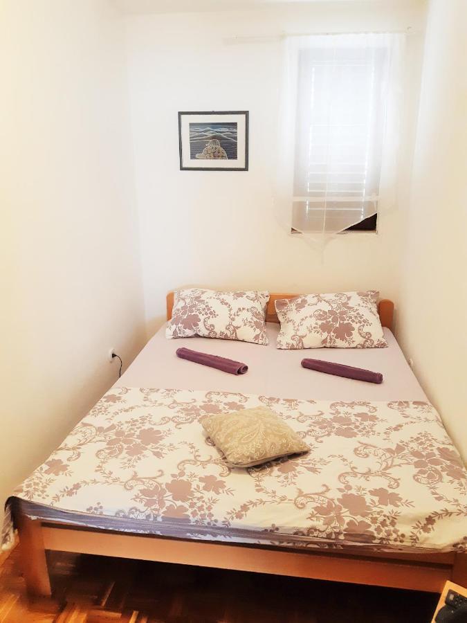Dalmatino Apartmani 维尔 外观 照片