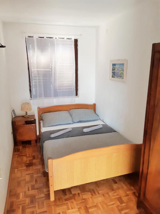 Dalmatino Apartmani 维尔 外观 照片